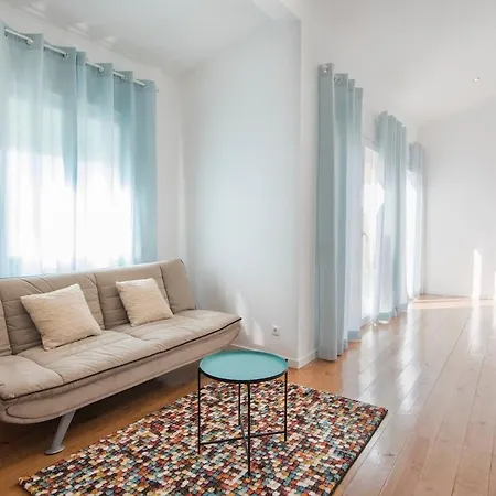 Apartment Family-friends 6br - *